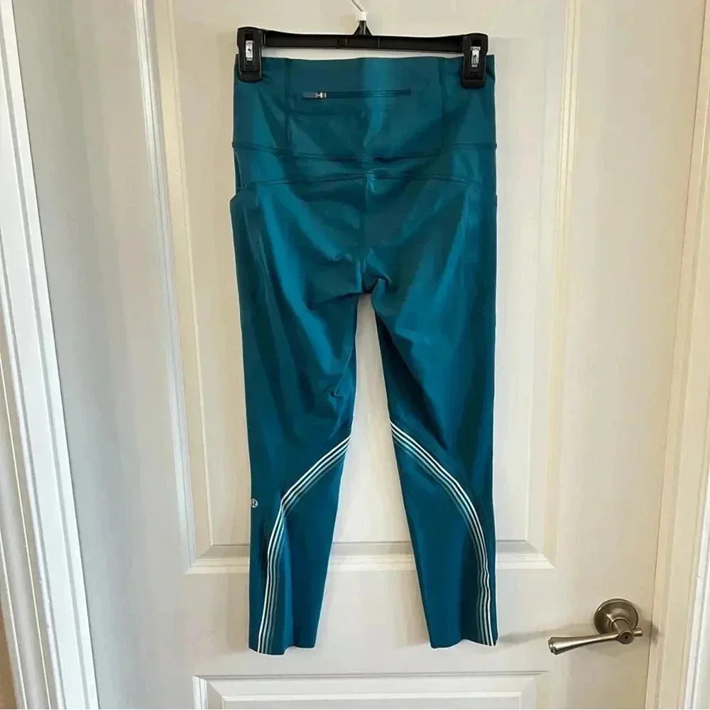 Lululemon Speed Limit Crop 23" Bermuda Teal Size 6 - Picture 8 of 9